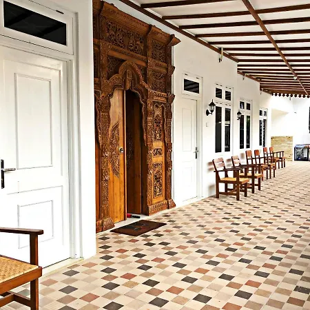 The Lawang Yogya Guesthouse-2